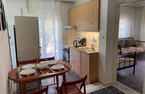 Nea Moudania Apartamento | Stefani apartment with a sea view terrace!