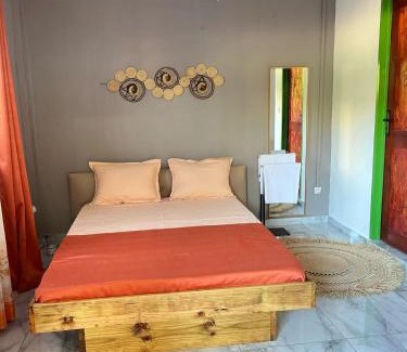 Pamandzi Casa | steila-Day hébergement chambre privée