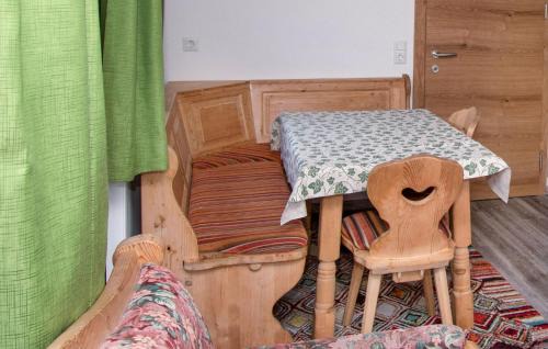 Liesing Apartamento | Steinwand