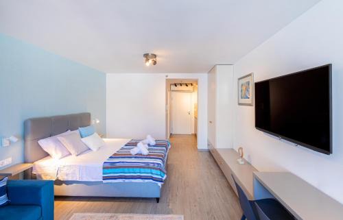 Montovjerna Apartamento | Stella lovely studio with balcony and FREE PARKING
