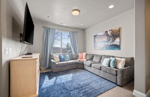 Sienna Hills Apartamento | Stellar Location Access To Pool Hot Tub And More