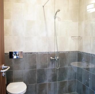Pleven Hostal | Stenso Rooms