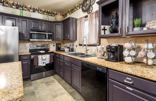 Jim Thorpe Casa | Step-Free entry, Chairlift to the 2nd floor, a Recliner Chairlift, and Rollater!