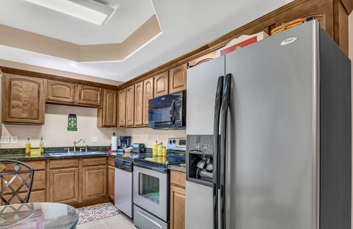Blue Eye Condominio | Step Inside! You Will Find Tranquility and Refuge at this Cozy Studio Condo!