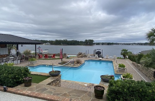 Lake Murray of Richland Casa | ¡Salga a las grandes vistas del agua en The Sunrise Resort!
