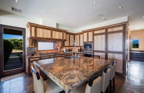 Gun Bay Casa | Stepping Stone 4 BR East End