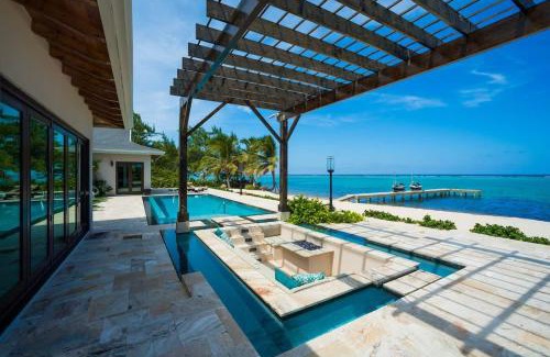 Gun Bay Casa | Stepping Stone 4 BR East End