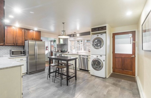 Ouray Condominio | Steps Away from Historic Main Street | Stunning Views