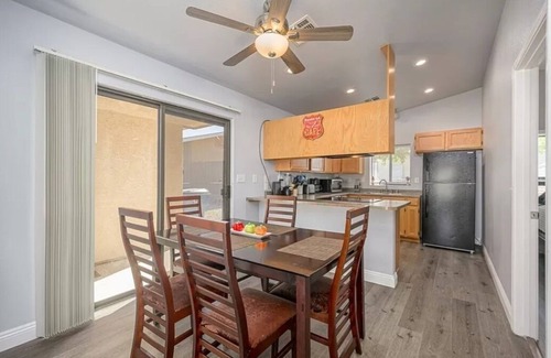 Holiday Shores Casa | Steps away from the River, very quiet neighborhood,