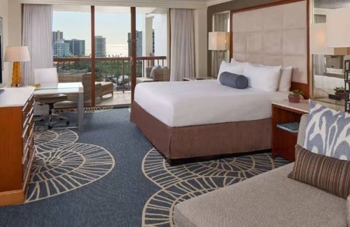 Pelican Bay Complejo | Steps Away from White Sands: Rooom w/ Breathtaking Coastal View, Pools Access