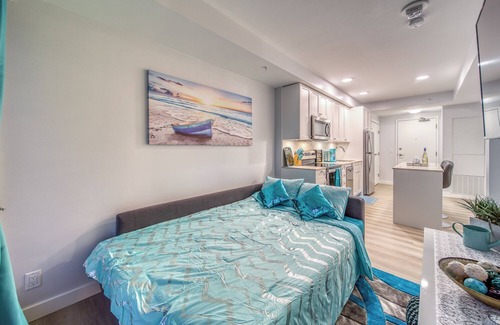 Crescent Heights Apartamento | Steps from Downtown Calgary with a huge balcony with amazing view !