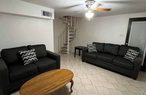 Lafayette Casa | Steps From Downtown Minutes to the Airport