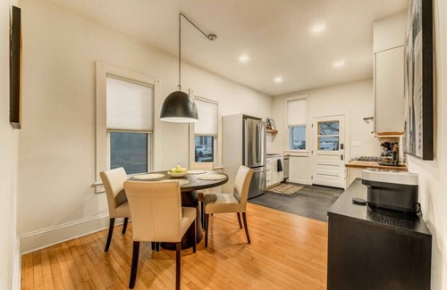 Stroudsburg Apartamento | Steps From Downtown Stroudsburg | 2BR + Sleeps 4