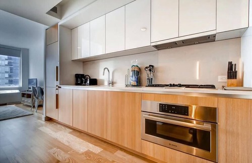 Hell's Kitchen Apartamento | Steps from Hudson River Studio BR Downtown/River | Desk + Wi-Fi