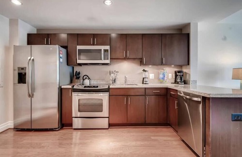 George Washington University Apartamento | Steps from National Mall& White House | nr Foggy Bottom
