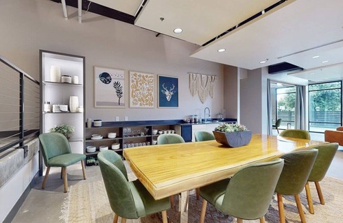 City Park West Apartamento | Steps from Saint Joseph Hospital