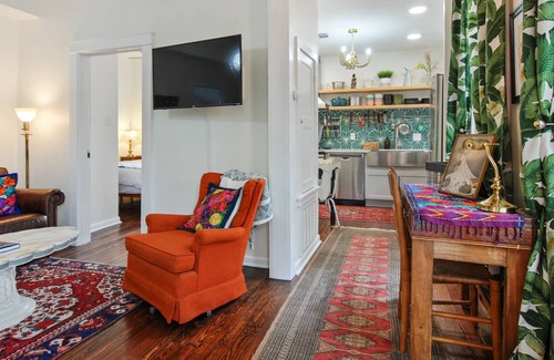 Milan Casa | Pasos de St. Charles Avenue! ¡Reserve ambos Chez Delachaise № 1 y № 2!
