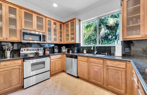Birch Park Finger Streets Casa | Steps From the Beach Heated Pool Sun Key Game Room Resldences