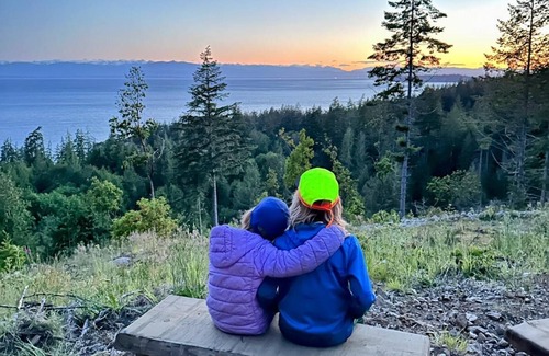 Powell River Alquiler De RV | Steps From the Beach Full Service RV Site
