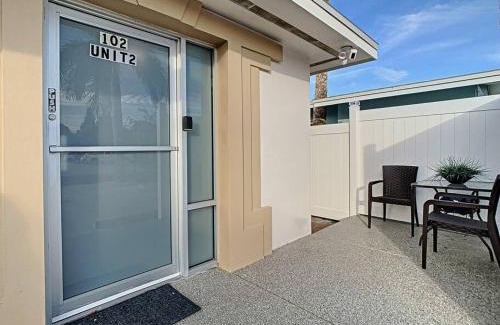 Indian Rocks Beach Casa | Steps From the beach, renovated 1bd 1 bth