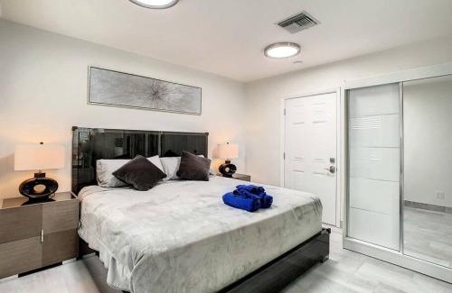 Indian Rocks Beach Casa | Steps From the beach, renovated 1bd 1 bth