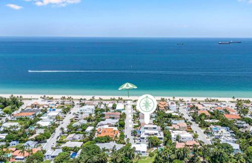 Birch Park Finger Streets Casa | Steps from the Beach Heated Pool Seaside Key