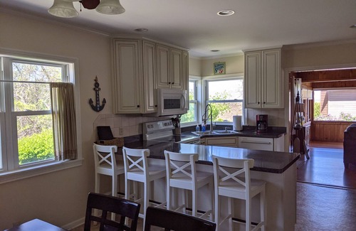 Michigan City Casa | Recuerdos familiares, pasos a la playa, recientemente remodelados, totalmente equipados