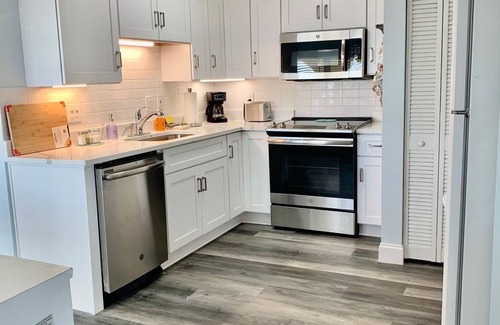 Crescent Beach Apartamento | Steps from the beach and minutes from the historic downtown of St. Augustine!