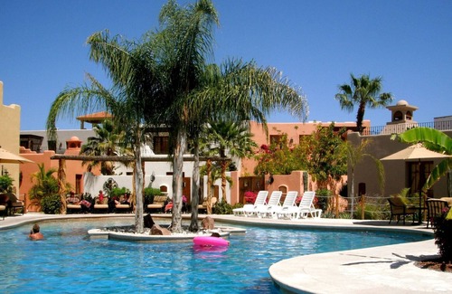 Nopolo Villa | A pasos de la playa, piscinas y campo de golf