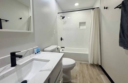 Branford Casa | Steps from the Beach
