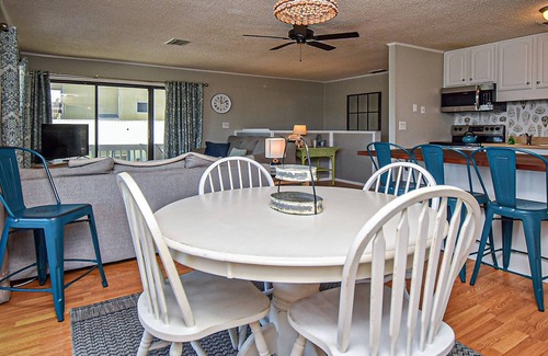 Old Town Casa | Steps from the beach with great deck space, sunrise/sunset views, WiFi & W/D