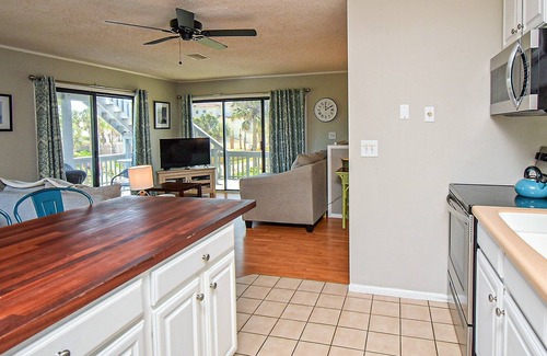 Old Town Casa | Steps from the beach with great deck space, sunrise/sunset views, WiFi & W/D