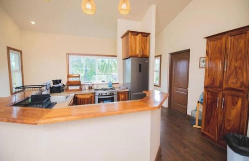 Aserradores Casa | Steps from the Boom Oceanview