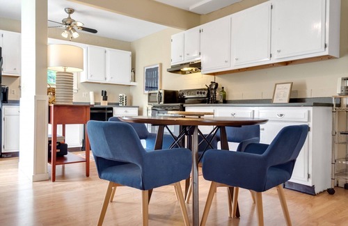 Blodgett Mills Casa | Steps from the Ski Slopes! Mountain Getaway @ the Peak