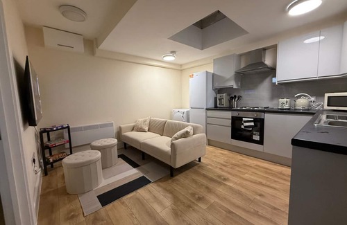 Wembley Central Apartamento | Steps from the Stadium – 2BR Flat