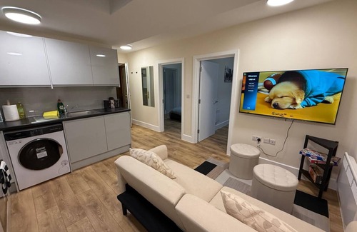 Wembley Central Apartamento | Steps from the Stadium – 2BR Flat