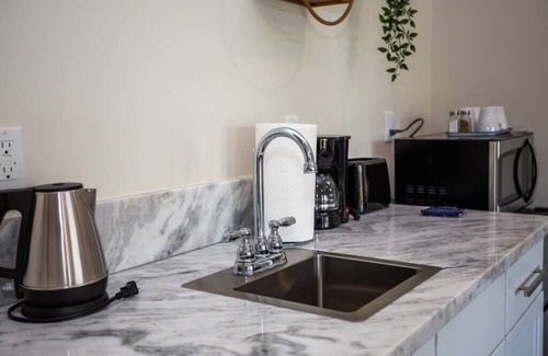 Bankers Hill Apartamento | Steps to Balboa Park- Brand New Apt - Cozy Studio