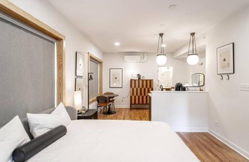 Hot Springs Apartamento | Steps to Bathhouses, Historic Studio, KING BED, Room # 101