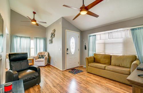 Port Isabel Casa | Steps to Bay! Home with Pool Access in Port Isabel