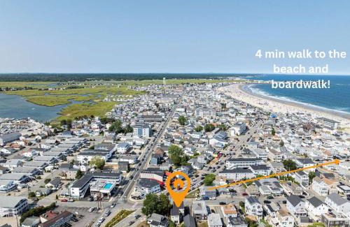 Hampton Apartamento | Steps to Beach Backyard Back Unit