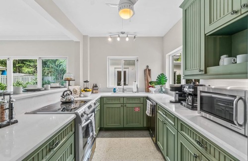 Birch Park Finger Streets Casa | Steps to Beach Heated Pool Sugar Key Resldences