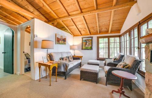 Levering Casa | Steps to Beach Lake Cabin Retreat in Levering!