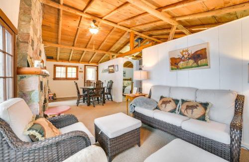 Levering Casa | Steps to Beach Lake Cabin Retreat in Levering!