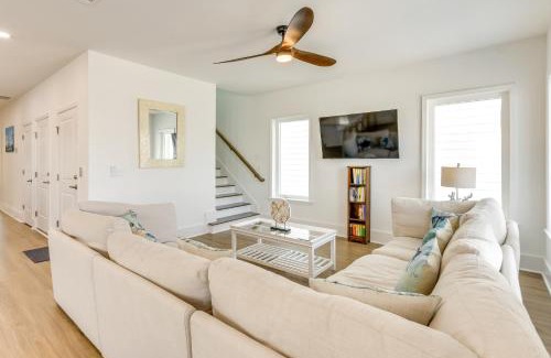 Navarre Beach Casa | Steps to Beach New Navarre Home with Ocean Views!