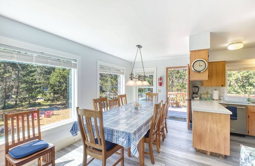 Ocean Park Casa | Steps to beach, Ping Pong, XBox, Foosball, WiFi, Private Deck (SandCastle)
