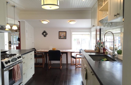 Cultus Lake Cabaña | Cultus Lake Cottage - ¡Tarifas bajas para la temporada baja!