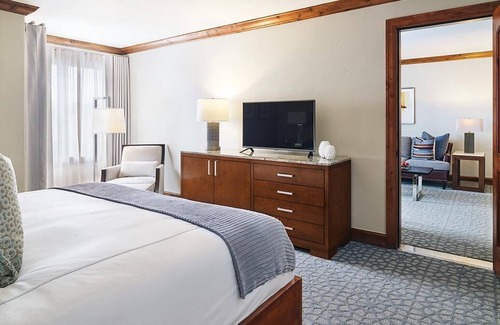 Vail Complejo | Steps to Downtown Vail - Executive Mountain Suite Ideal for Vacation or Business