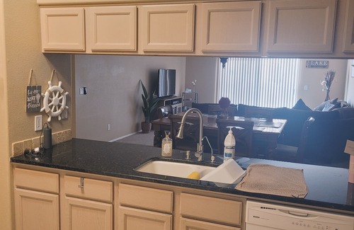 Needles Casa | Steps to Golfing, River/Beach House in RIO BUENA VISTA community
