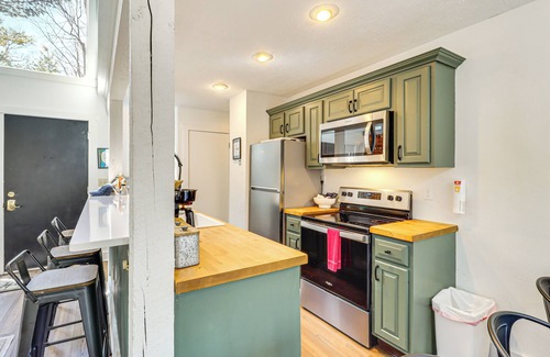 White Haven Casa | Steps to Jack Frost Ski Resort: Townhome w/ Decks