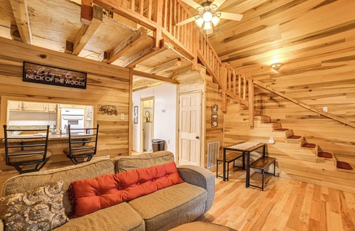 Waverly Cabina | Steps to Kentucky Lake: Cozy Cabin w/ Deck!